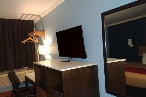 Econo Lodge Milldale-Southington image 13